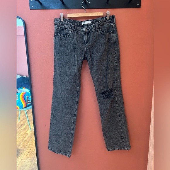 Garage low rise straight Black Distressed Jeans - Picture 1 of 3
